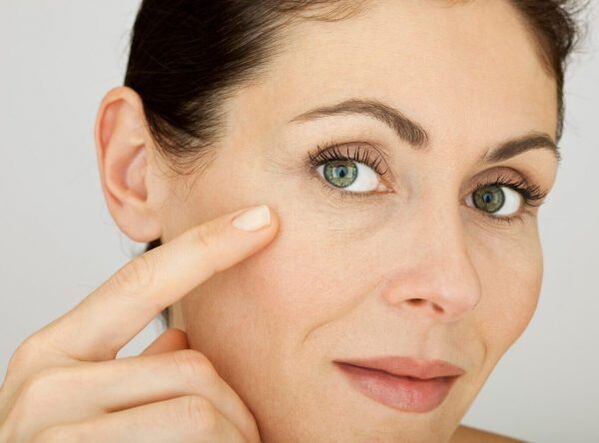 Cosmetic procedures after 45 years aim to increase skin moisture