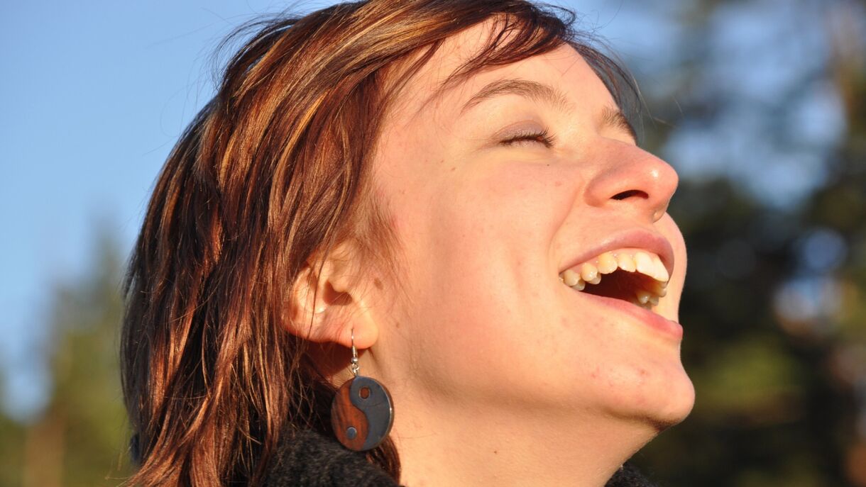 Wrinkles appear to disappear when emotions go away