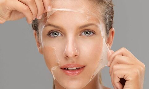 Deep peeling helps enhance the skin's regeneration process, rejuvenating the skin